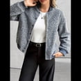 thumbnail image 4 of Chaqueta Corta de Piel Sintética para Mujer, Otoño-Invierno, con Cremallera y Bolsillos. Abrigos con Bolsillo. Gris M, 4 of 8