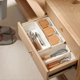 thumbnail image 3 of Organizador de Cajones Retráctil para Escritorio, Caja de Almacenamiento con Compartimentos, Contenedor de Ropa Ajustable, Caja de Almacenamiento para Clasificar Maquillaje A, 3 of 7