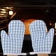 thumbnail image 3 of 4 manoplas resistentes al calor para horno, guantes decorativos para hornear y parrilla., 3 of 7