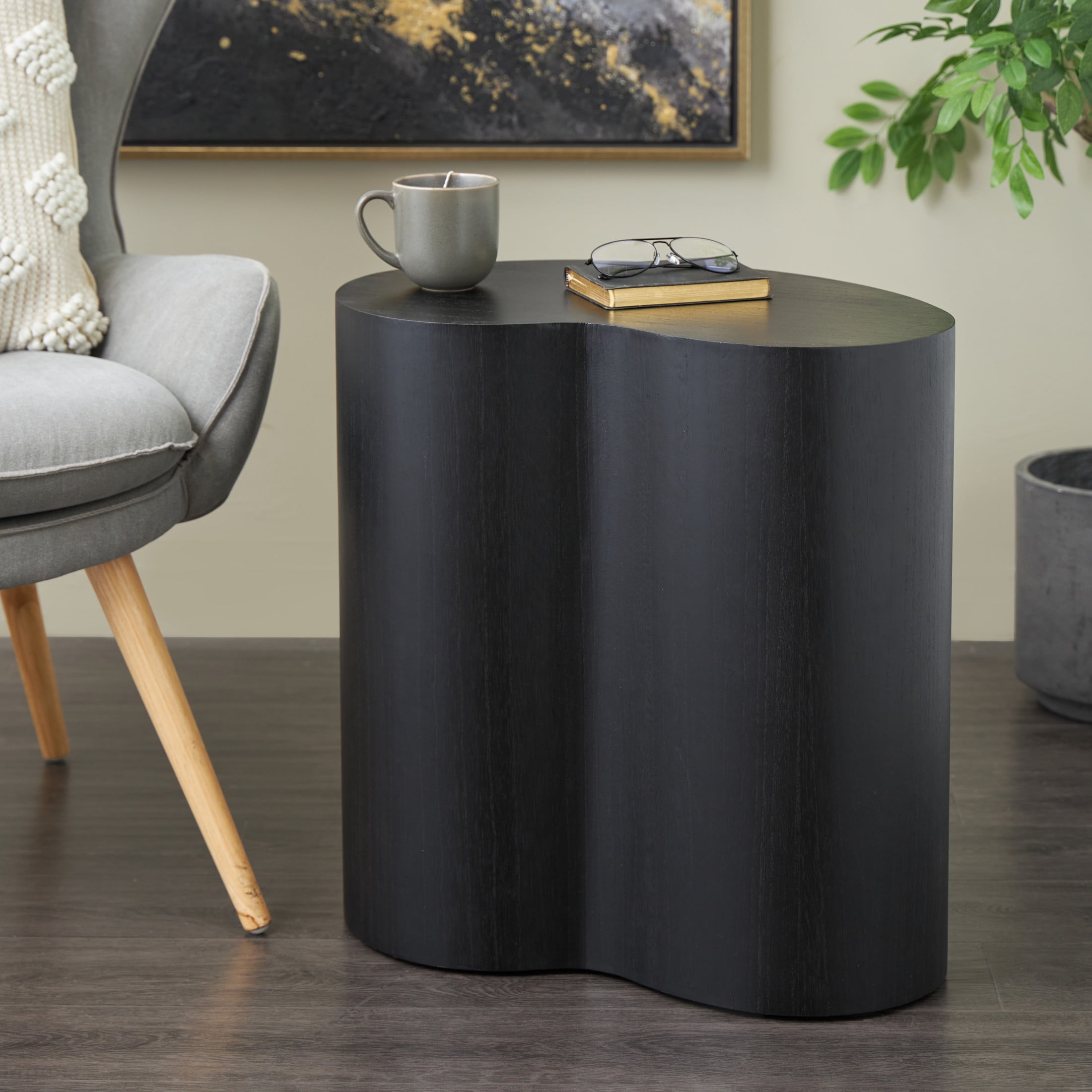 DecMode 22" x 22" Black Wood Heart Inspired Accent Table, 1-Piece