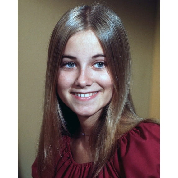 Maureen McCormick smiling portrait as Marcia The Brady Bunch 4x6 photo inch poster