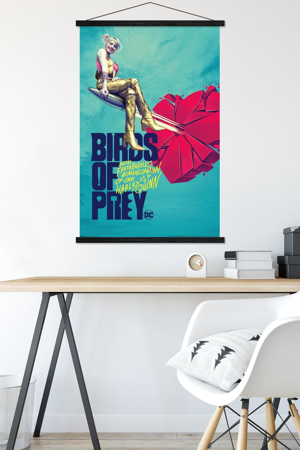 DC Comics Movie - Birds Of Prey - Heart Wall Poster with Wooden Magnetic Frame, 22.375" x 34"