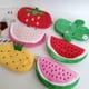 thumbnail image 2 of Estuche de lápices de frutas creativo, bolsas de papelería con estampado de felpa súper suave, bolsa bonita, kawaii escuela coreana, sandía, fresa hola suerte unisex, 2 of 2