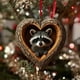 thumbnail image 4 of Adornos En Forma De Corazón Con Motivos Animales Para Decorar El Árbol De Navidad, El Hogar Y Otras Fiestas. Regalo Festivo Inspirado En La Naturaleza., 4 of 9
