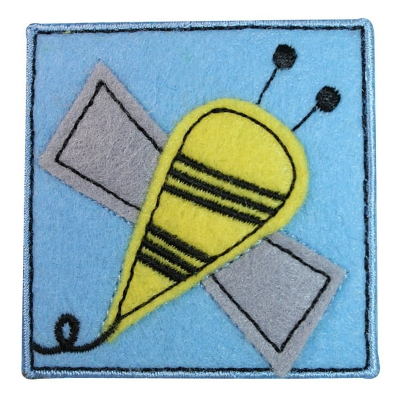 ID 1718B Felt Bumblebee Badge Patch Garden Bug Bee Embroidered Iron On Applique