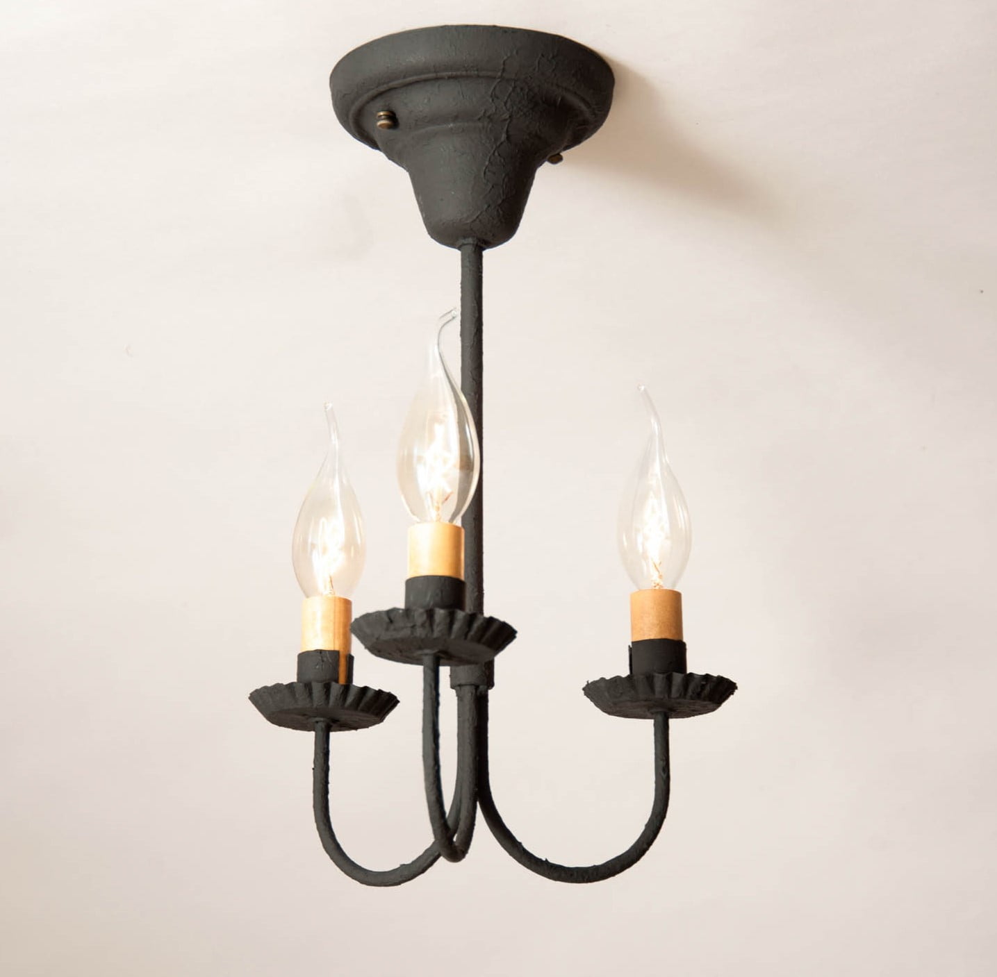 Irvins Country Tinware Irvin's Country Tinware 3-Arm Westford Ceiling Light in Textured Black