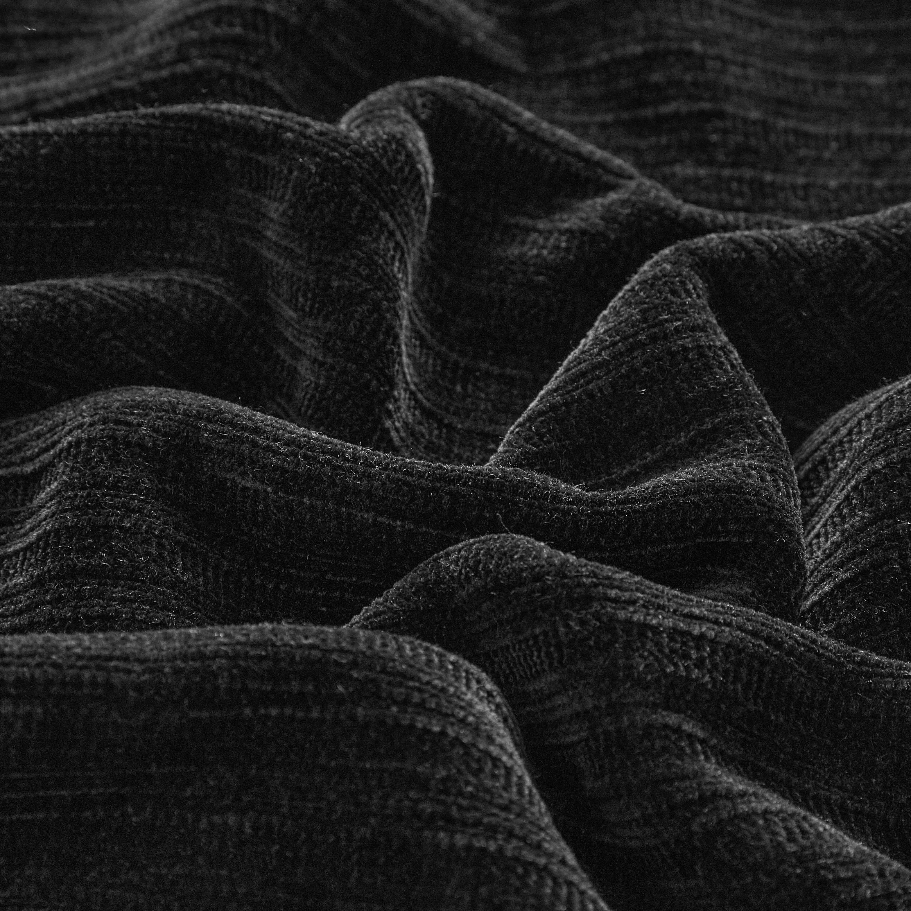Mainstays Cozy Chenille Reverse to Plush Soft Couch Throw, Rich Black, Standard Size