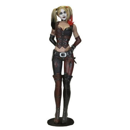 Batman: Arkham City Life-Size Foam Replica Harley Quinn Figurine