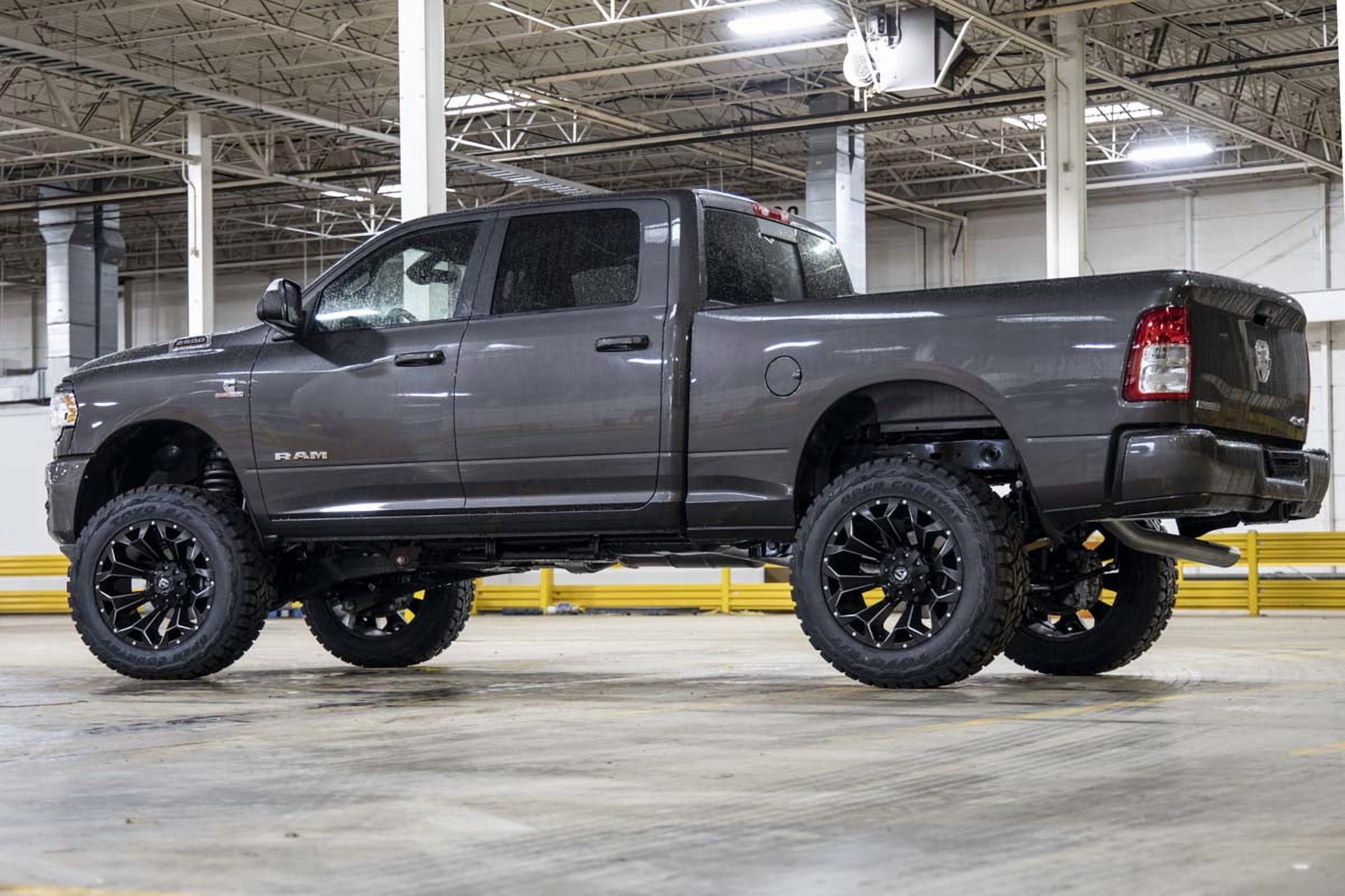 Rough Country 5" V2 Lift Kit for 19-24 Ram 2500 w/Non-AISIN Transmission - 38370