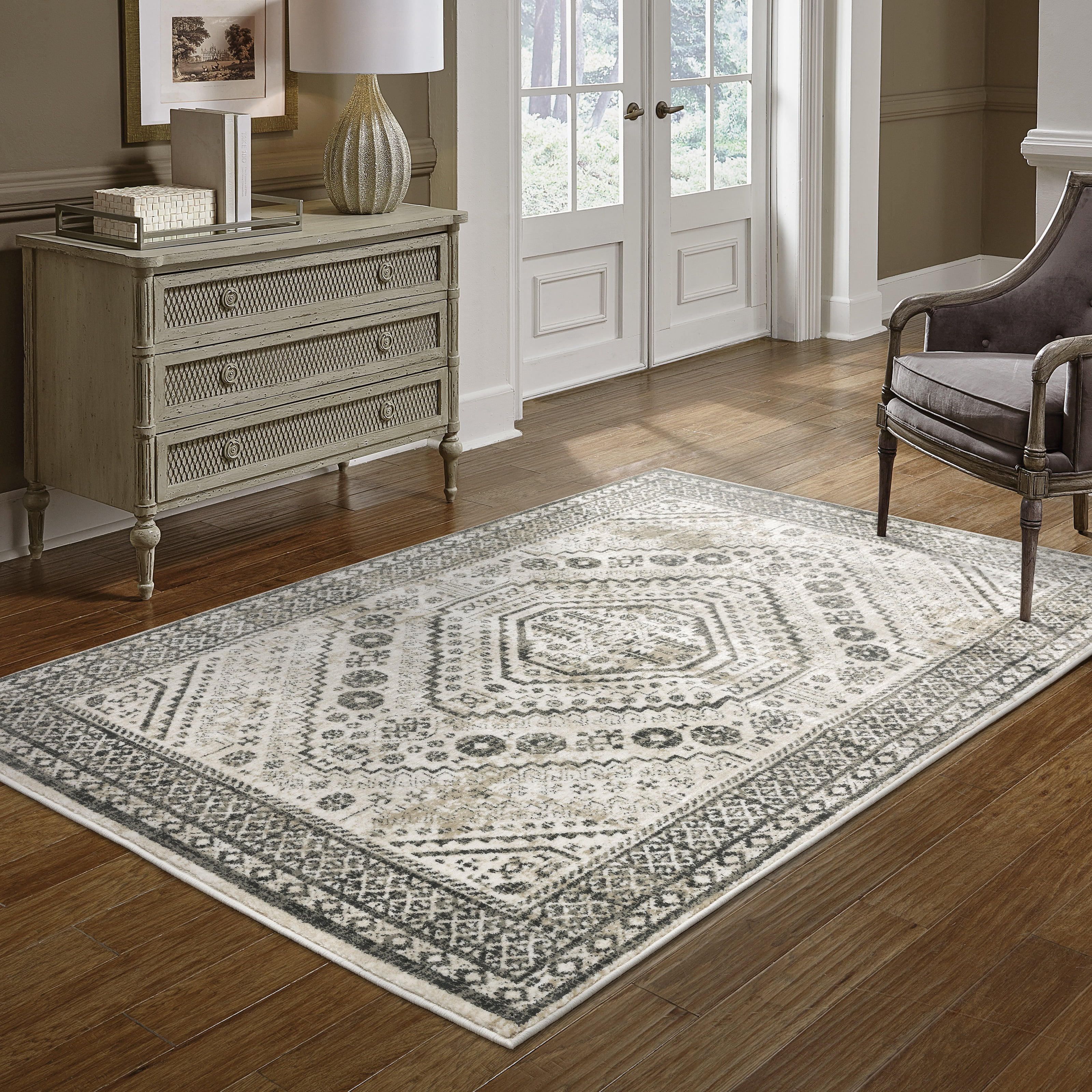 Avalon Home Gracie Traditional Medallion Area Rug, 7'10" X 10', Ivory/ Gray