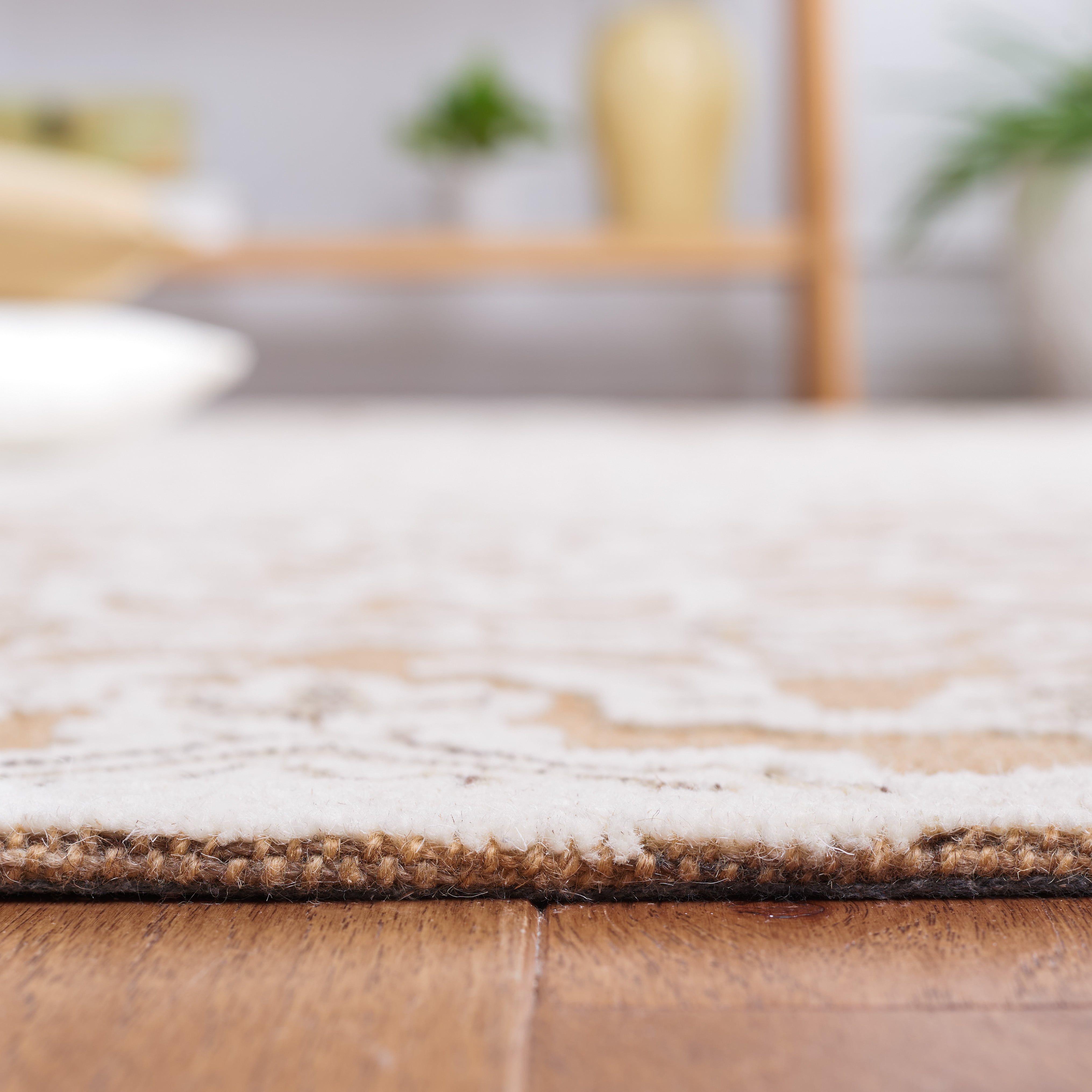 SAFAVIEH Trace Mia Medallion Area Rug, Gold/Ivory, 8' x 10'