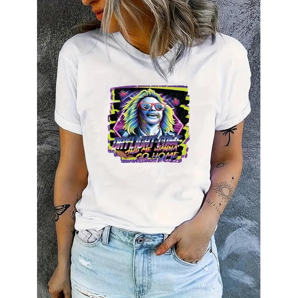Camiseta Para Mujer De Verano Con Cuello Redondo Para Mochilero, Viajes, Desplazamientos1pc Fashionable Polyester T-Shirt with Vibrant Portrait Print, Casual Crew Neck, Short Sleeve, Medium Stretch