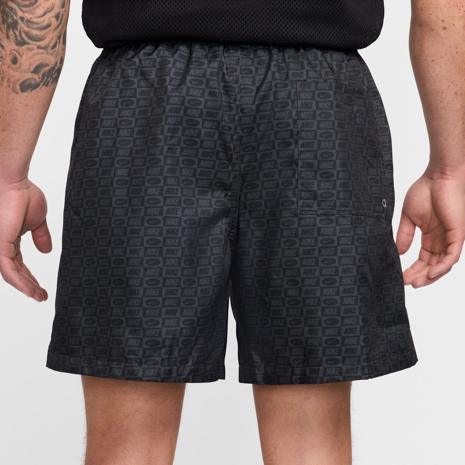 mens nike mid thigh shorts