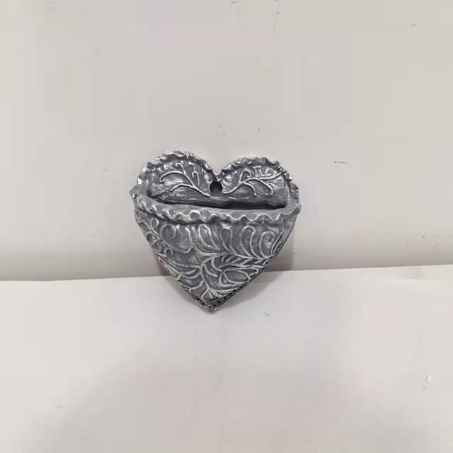 Heart Shaped Succulent Resin Flower Pot A Must Have Choice For Creating A Cozy Home Perfectly Fits Any Space Enhancing The Greenery In Your Interior.