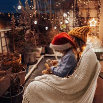 InsCrazy Soft Queen Size Blanket All Season Warm 50" x 72" Four Season Knitted Blanket Lightweight Blanket Warm and Breathable Can Be Used for Picnics Or Outdoor/Indoor Covering Blankets 50x72in