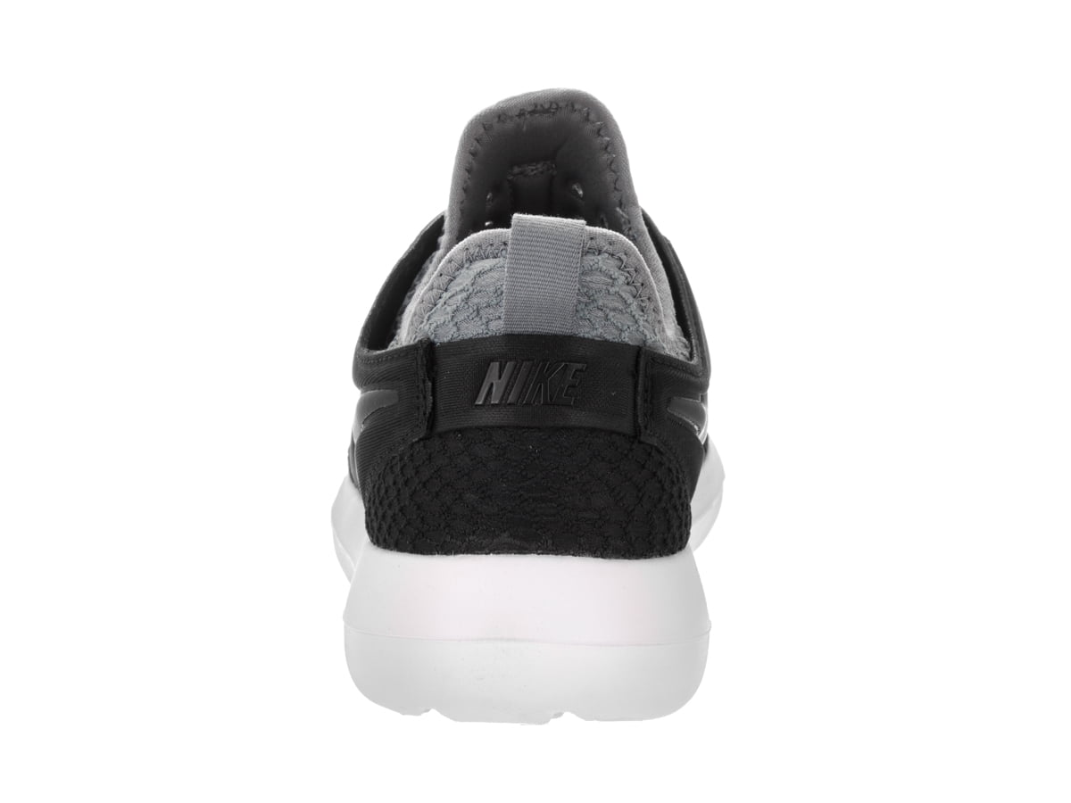 Nike Women's Roshe Two SE Running Shoe Nike Women's Roshe Two SE Running Shoe