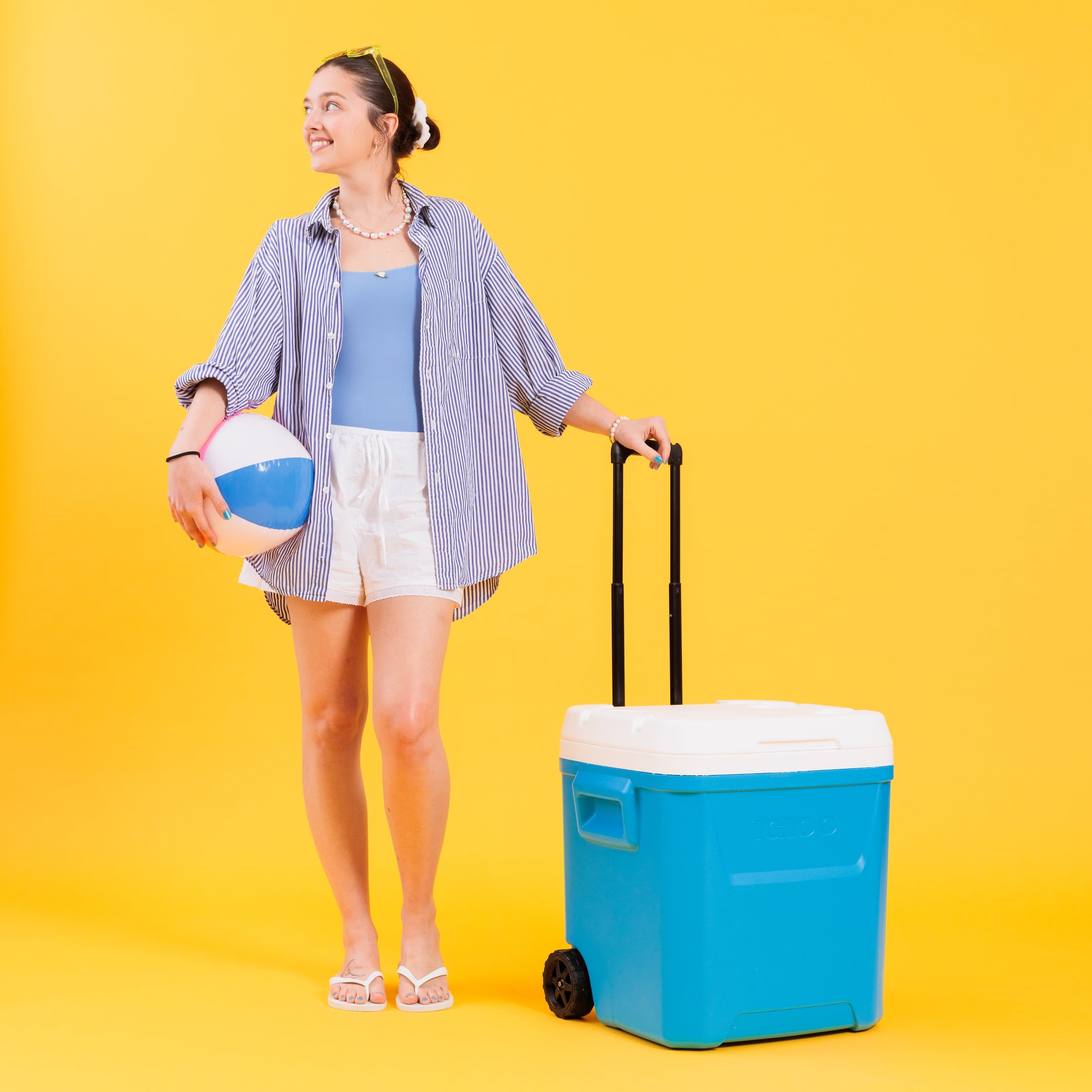 Igloo 60 QT Laguna Ice Chest Cooler with Wheels, Cyan Blue