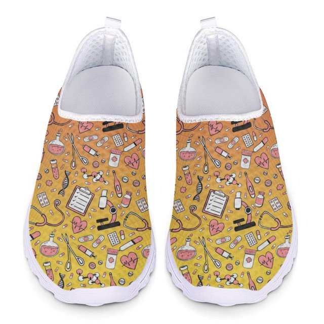 Zapatillas deportivas de moda para mujer, con estampado de equipo médico, de malla transpirable, cómodas, antideslizantes, sin cordones