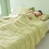 Qocolhg Quilt for Twin Bed Washable - Cooling Blankets for Hot Sleepers, Skin-friendly Solid Color Washed Cotton Summer Quilt, Oversized Bedding Soft Coverlet Quilts Twin Size, 59x79 inch Green