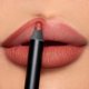 thumbnail image 1 of Lápiz labial K7L, color marrón claro, impermeable y duradero, 1 of 5