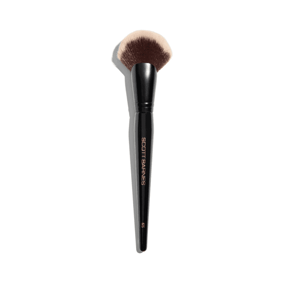 Scott Barnes #65 Angled Contour Brush – Sculpt, Define, and Blend with Precision