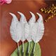 thumbnail image 5 of Inteprter Abrazadera de hojas de brillo de simulación de Navidad, 6 uds., decoración de Navidad, pluma de plástico de simulación para vacaciones, bodas Kits de decoración para fiestas No.2 Inteprter HA045229-02, 5 of 6