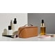 thumbnail image 2 of Organizador de maquillaje BLVSH & Co. Resistente al agua con divisores grandes, 2 of 5