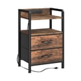 thumbnail image 1 of Table d'Appoint d'Extérieur à 2 Niveaux avec Rangement – Table de Bout Moderne Rustique avec 2 Tiroirs en Tissu et Cadre en Fer – Design Compact pour Patio, Chambre, Salon – Couleur Bois (Lot de 1), 1 of 7