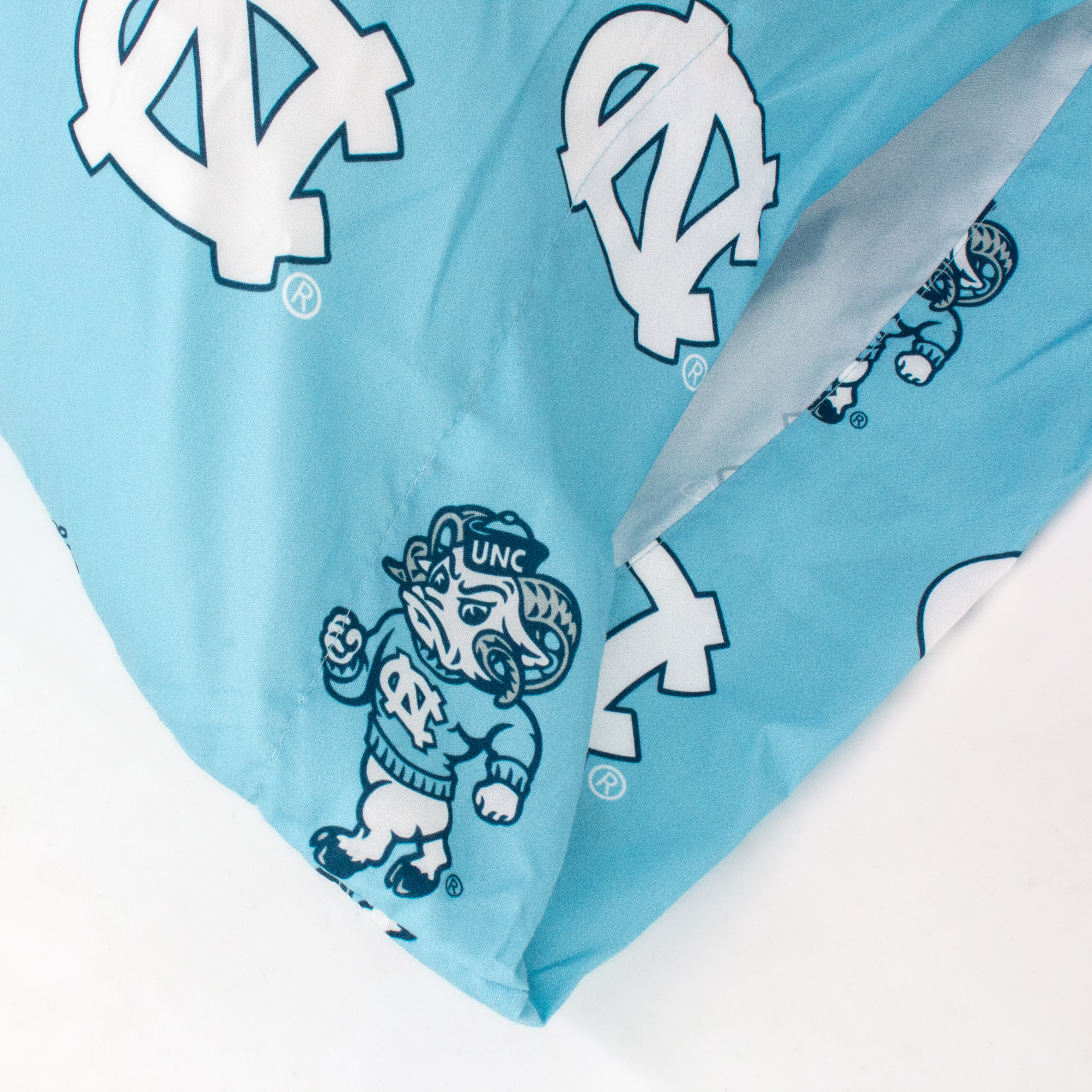 North Carolina Tar Heels Pillowcase Pair, Standard, 20" x 30" (2 Standard Pillowcases)