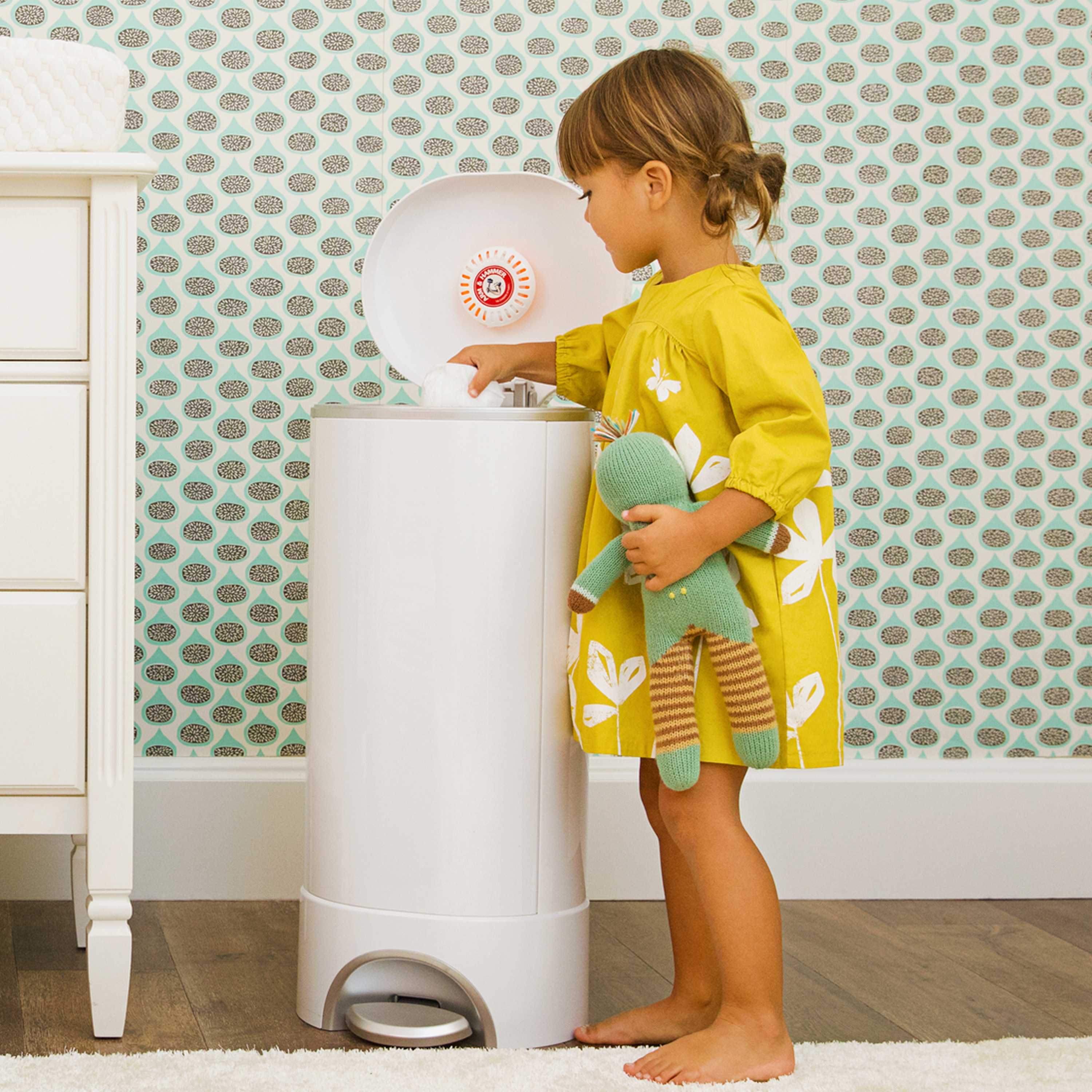 Munchkin® STEP™ Baby Diaper Pail, Powered by Arm & Hammer™, White - image 4 of 14