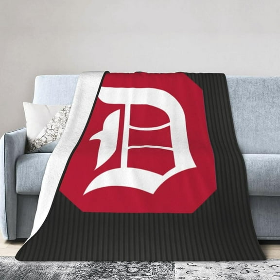 Duquesne University Fleece Blanket, Very Soft Microfiber Flannel Blanket for Couch Warm and Cozy for All Seasons
