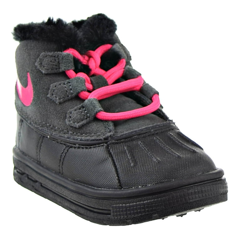 Infant nike store boots