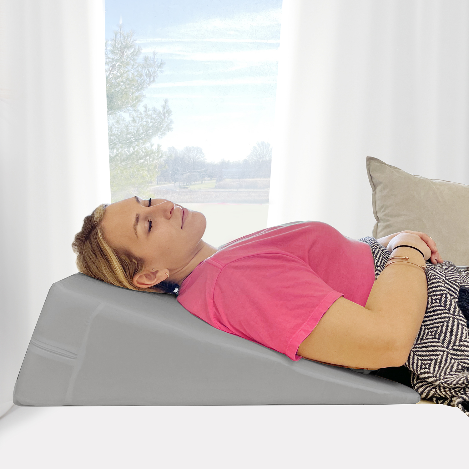 Fun Pillow® Wedge with Memory Foam Top Layer, Owl Gray