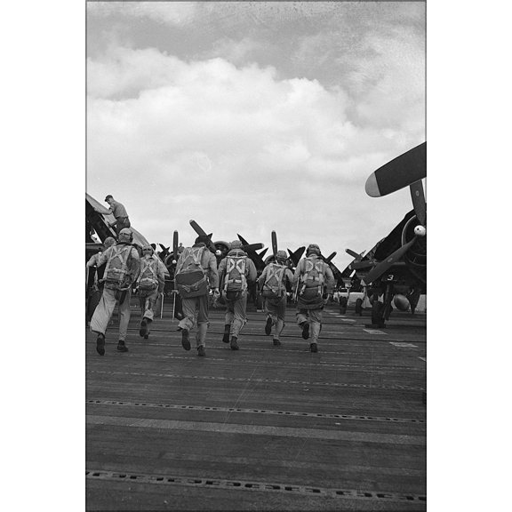 24"x36" Gallery Poster, pilots rush to F6F-5 Hellcat planes USS Hornet (CV-12) 1945