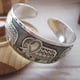 thumbnail image 2 of Brazalete para mujer, regalos para mujer, brazalete tibetano con tótem del Tíbet, joyería, brazalete ancho, brazalete, pulsera, 2 of 3