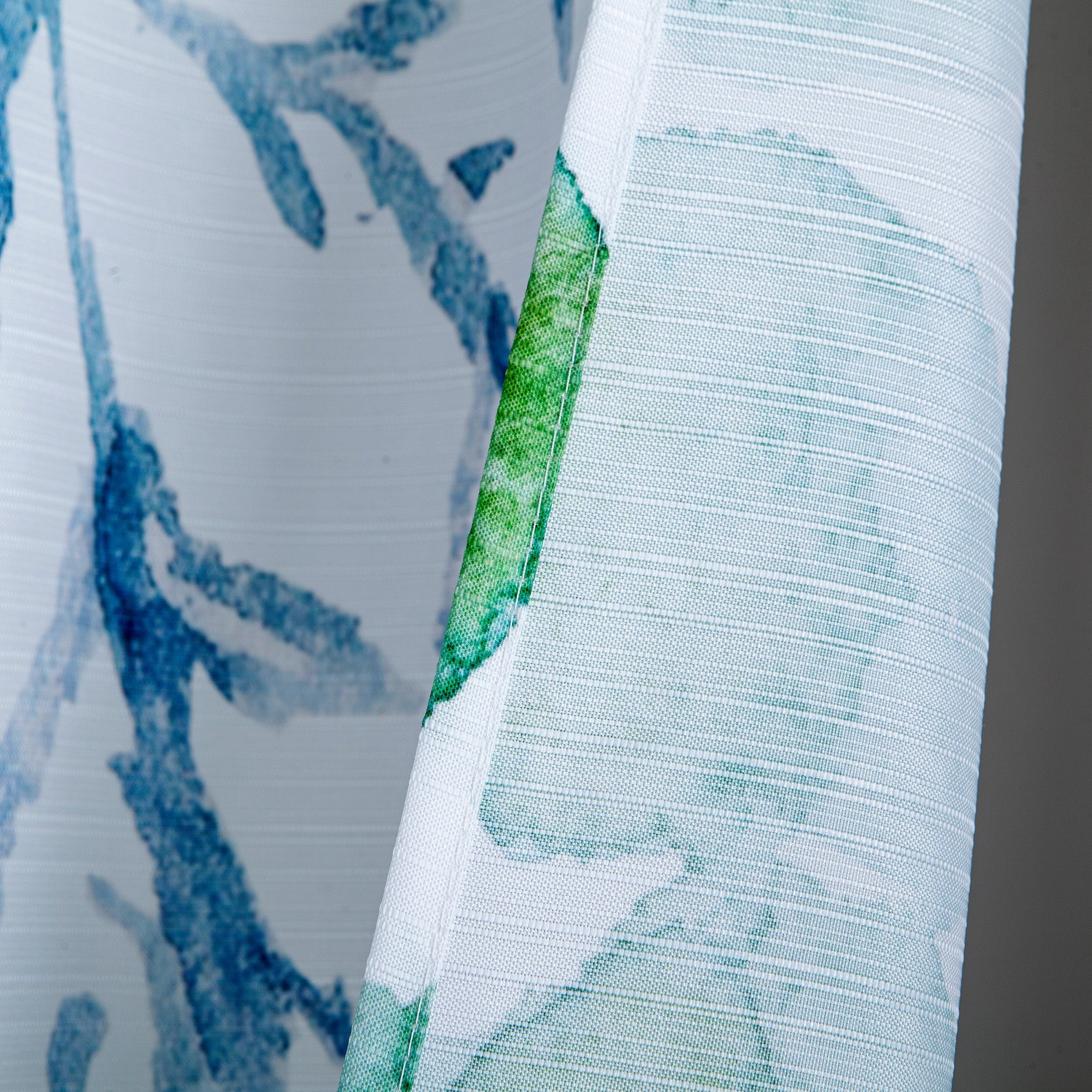 Dainty Home Multicolor Waterfall Floral Fabric Shower Curtain – 3D Textured Design, Water-Repellent, Machine-Washable Bathroom Curtain, 70" x 72"