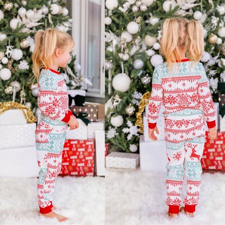 

Fashionable Christmas Print Red And Green Contrast Color Parent-Child Outfit