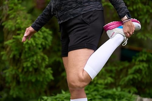 EvoNation Men & Women Knee High 15-20 mmHg Graduated Compression Cotton Socks – Moderate Pressure Compression Garment