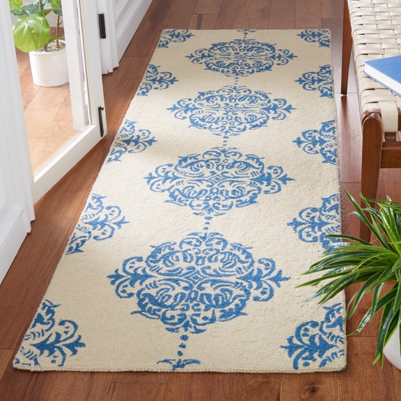 Safavieh Chelsea Abagail Geometric Runner Rug, Ivory/Blue, 2'6" x 12'