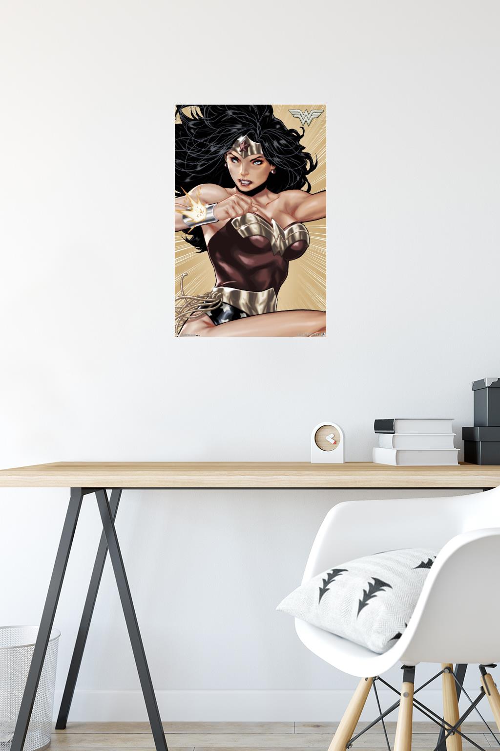 DC Comics - Wonder Woman - Hyper Wall Poster, 14.725" x 22.375"