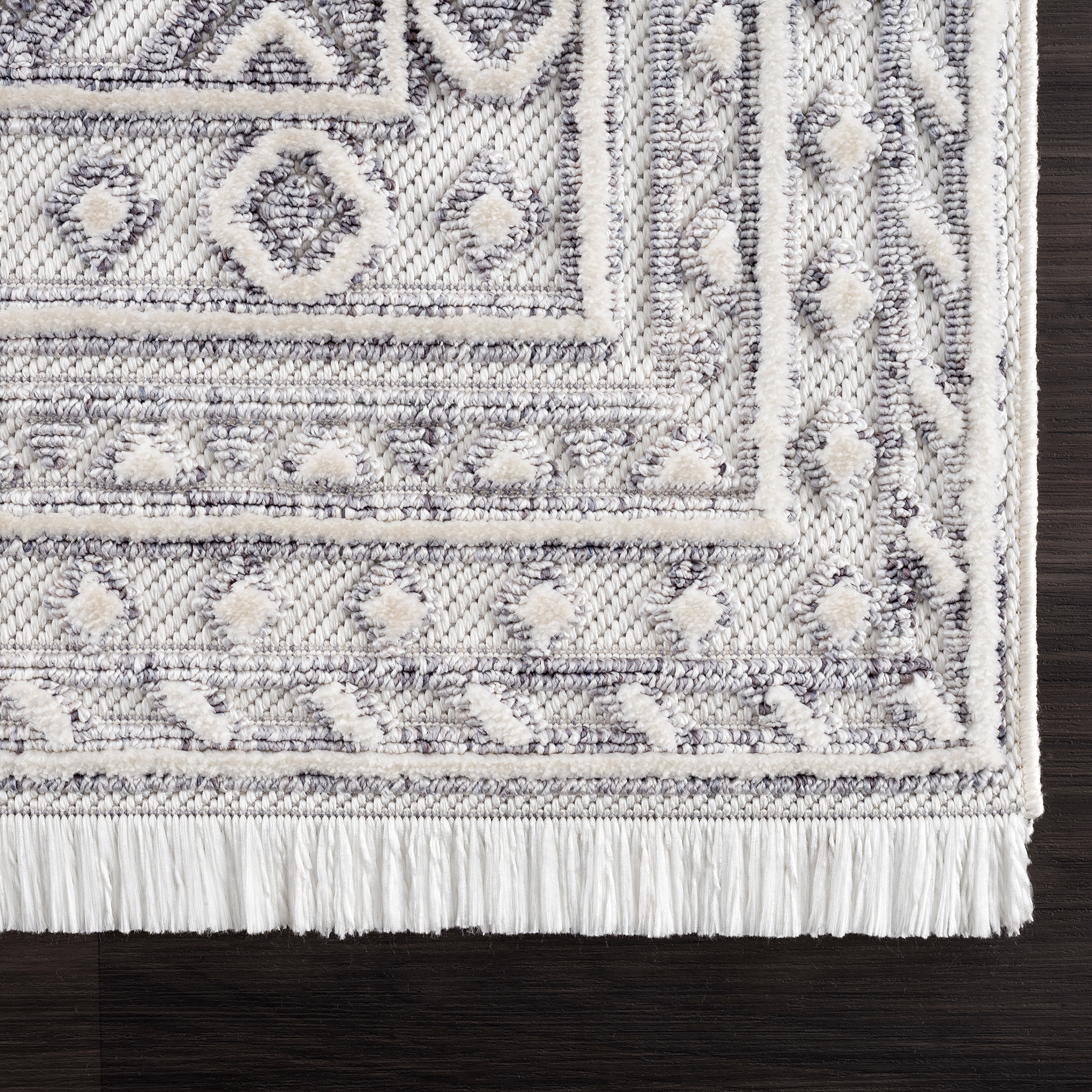 United Weavers Keya Pariza Transitional Medallion Runner Rug, Grey, 2'7" x 7'2"
