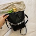 thumbnail image 4 of Cadena de metal de mujer de gran capacidad de bolsos cruzados de cuero de PU para viaje de compras FLhrweasw Nuevo, 4 of 9