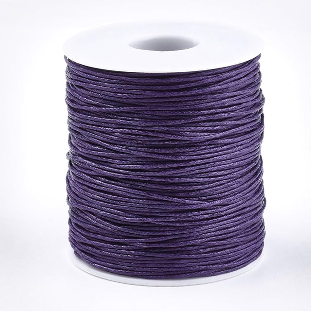 1 rollo de 10,93 yardas (10 m) de hilo de algodón encerado de 1 mm para ensartar, ideal para hacer pulseras, collares, bisutería y manualidades. Color morado medio.
