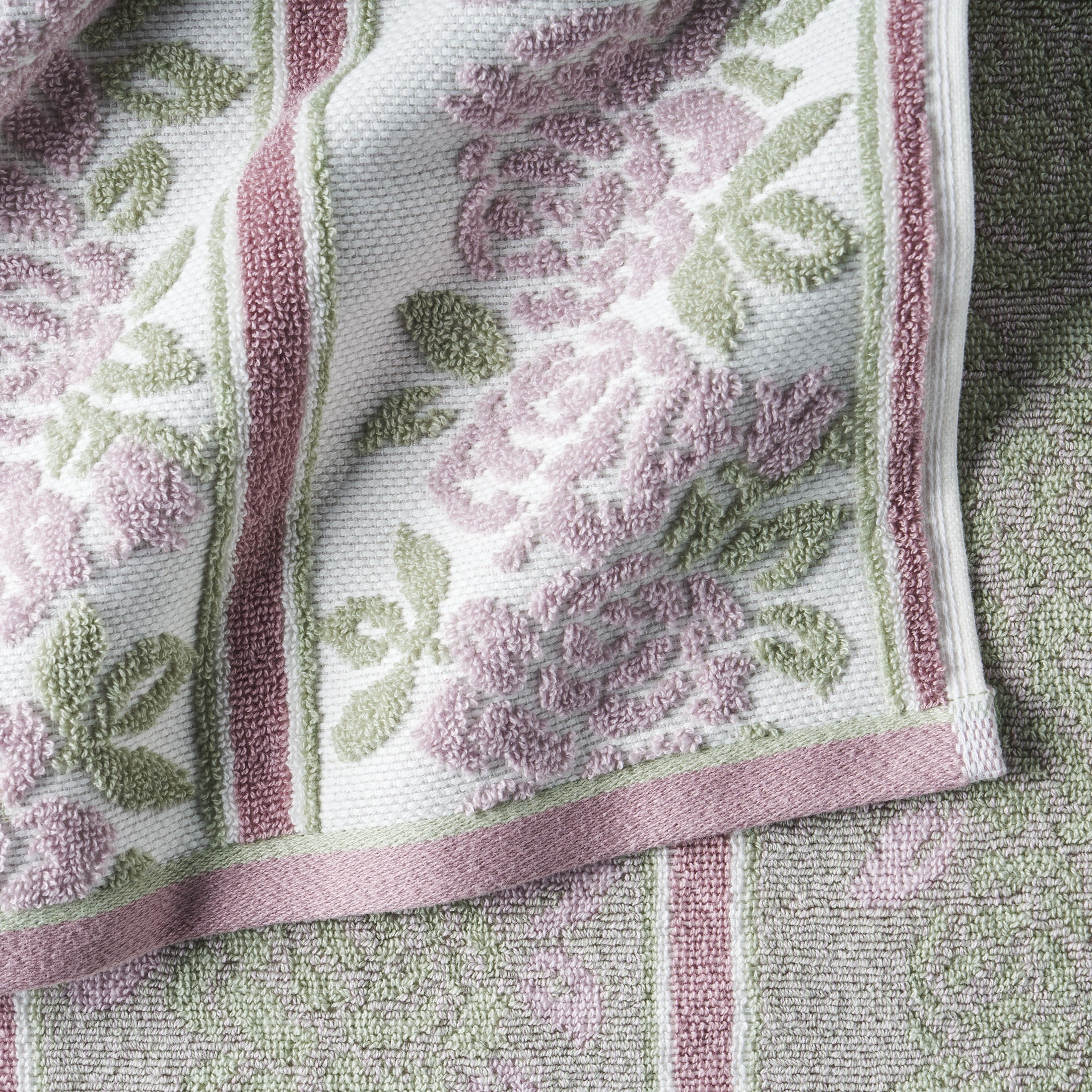 Beautiful by Drew Barrymore Wallpaper Bath Towel, Soft 100% Cotton, Rose Pink