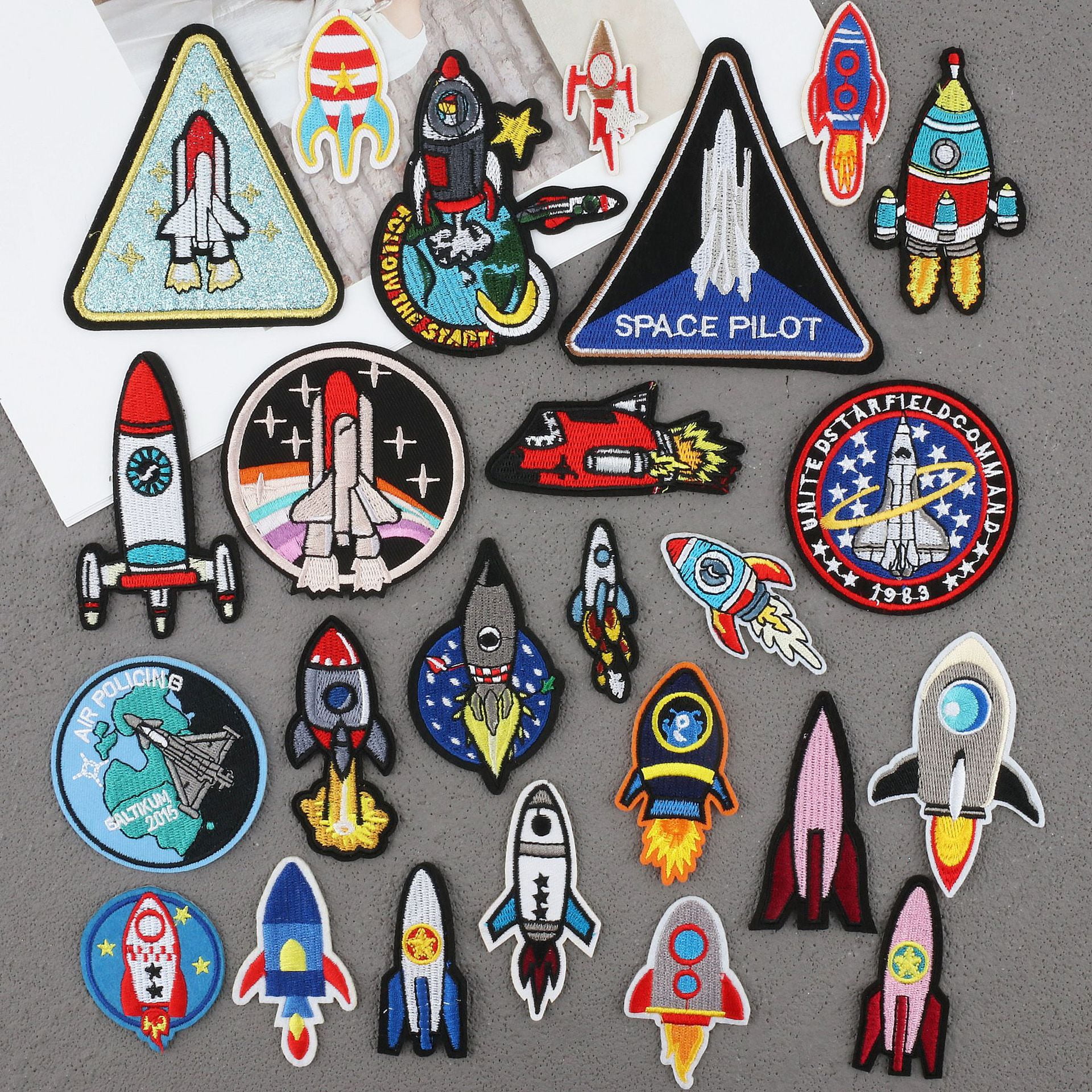 Parche Bordado De Estrella Dorada, 1,6 Cm (5/8") - Paquete De 10 - Termoadhesivo - México