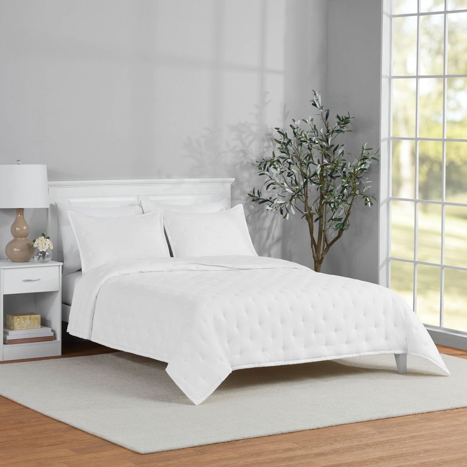 Mainstays 3-Piece Comforter Set, Arctic White, Double Queen, Double Queen