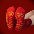 thumbnail image 4 of Calcetines rojos Salvador transpirables de Año Nuevo, 4 of 8