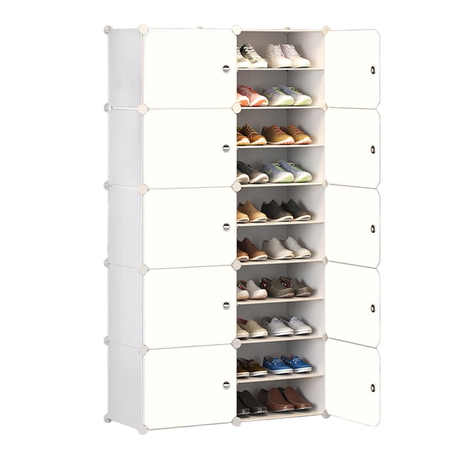 tmosly zapatero con cubierta, 10 niveles 40 pares de armario de almacenamiento en blanco: vista frontal de zapatero apilable 2 columnas x 10 capas con puertas frontales transparentes en algunos módulos; estantes internos muestran pares de zapatos variados, paneles de plástico blanco con conectores de esquina y orificios de ventilación traseros; organizador de zapatos para pasillo o dormitorio, también adecuado para guardar bufandas o juguetes pequeños.