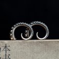 thumbnail image 3 of Un par de tentáculos de pulpo de plata de ley 925 para Halloween, estilo punk, 3 of 4