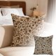 thumbnail image 2 of Funda de terciopelo con estampado floral abstracto, cojín de estilo artístico decorativo para cama y sofá; funda de almohada cuadrada con estampado floral en color beige, 2 of 4